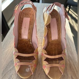 Manolo Blahnik nude and pink heels with scalloped edges sz 38